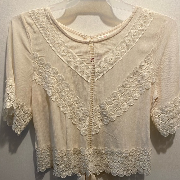 Off White Lacy Top - Picture 1 of 3